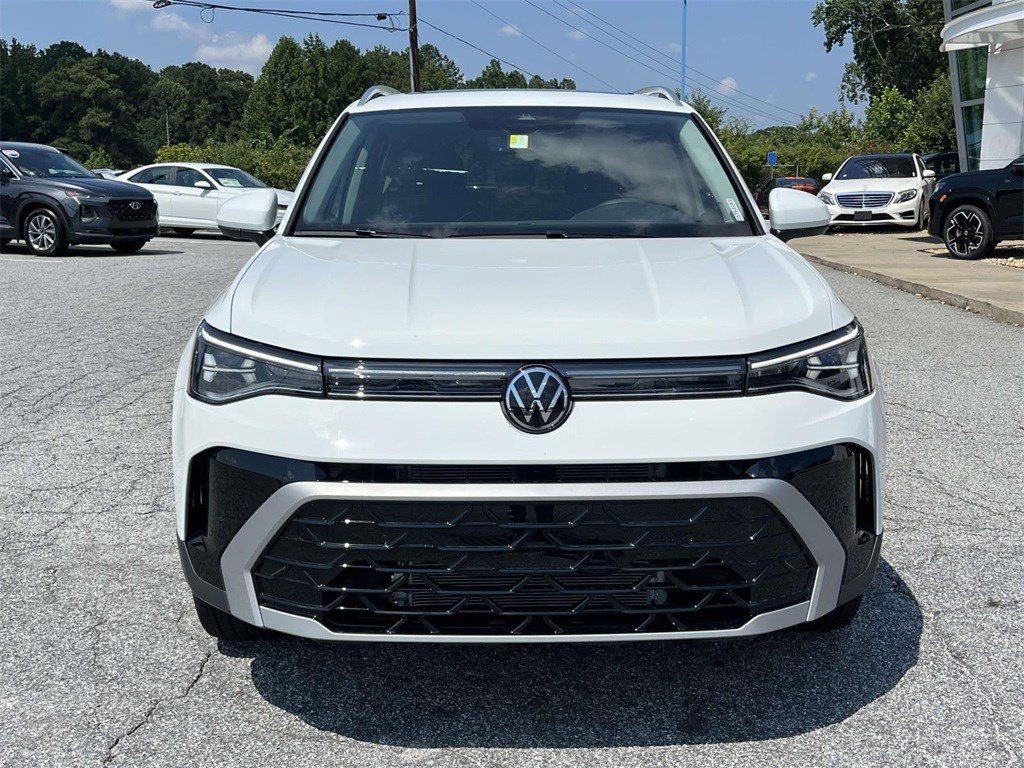 2025 Volkswagen Taos SEL - Photo 10
