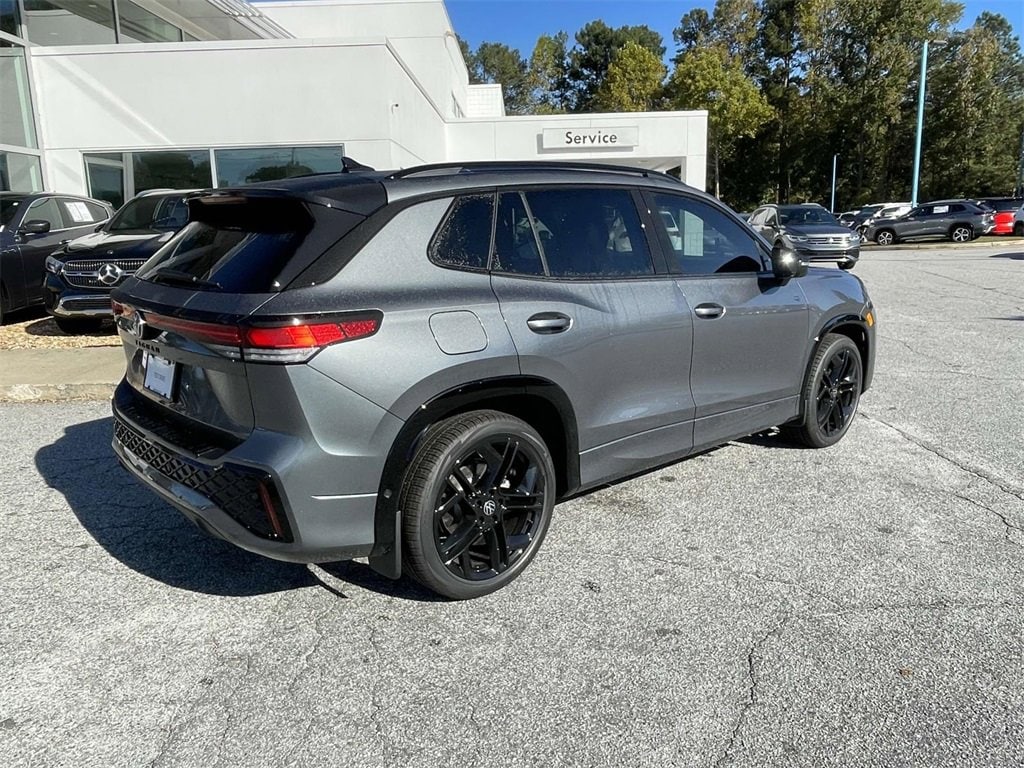 New 2026 Volkswagen Tiguan SE R-Line Black 2.0T SE R-Line Black FWD