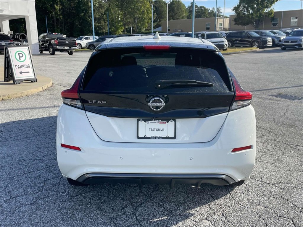 2023 Nissan Leaf S photo 4
