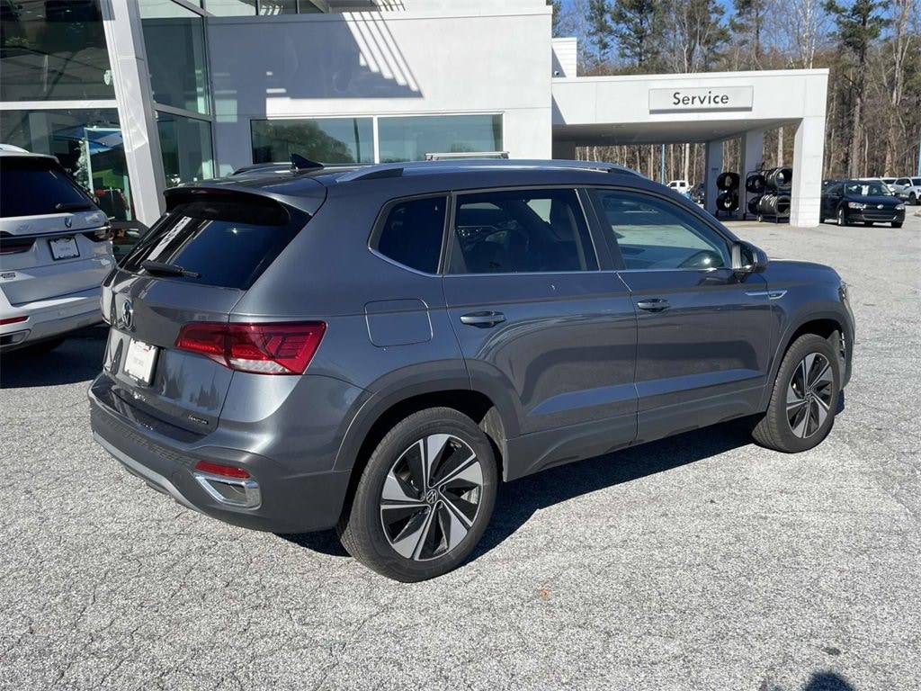Certified 2024 Volkswagen Taos SE SE 4MOTION