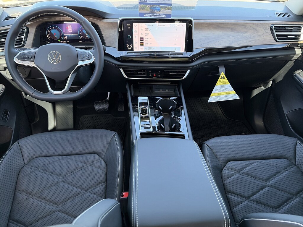 New 2026 Volkswagen Atlas 2.0T SE w/Technology 2.0T SE w/Technology FWD