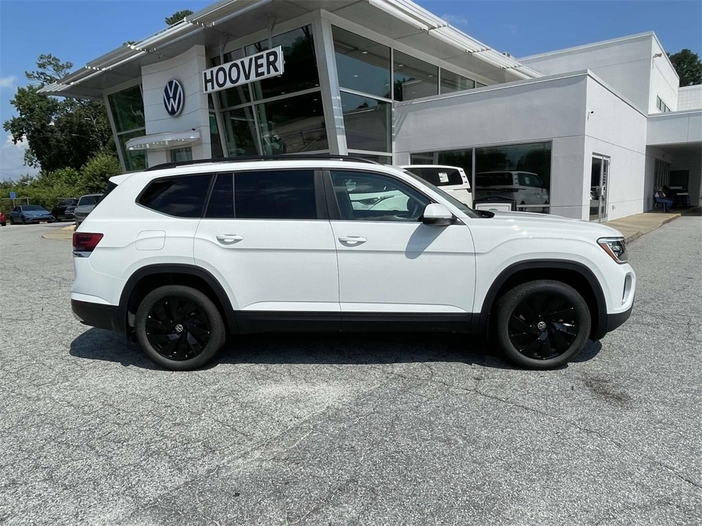 New 2025 Volkswagen Atlas 2.0T SE w/Technology 2.0T SE w/Technology FWD