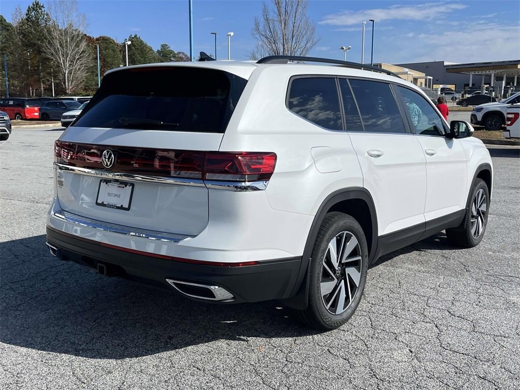 New 2026 Volkswagen Atlas 2.0T SE w/Technology 2.0T SE w/Technology FWD