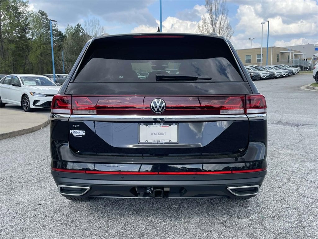 New 2025 Volkswagen Atlas 2.0T SE w/Technology 2.0T SE w/Technology FWD
