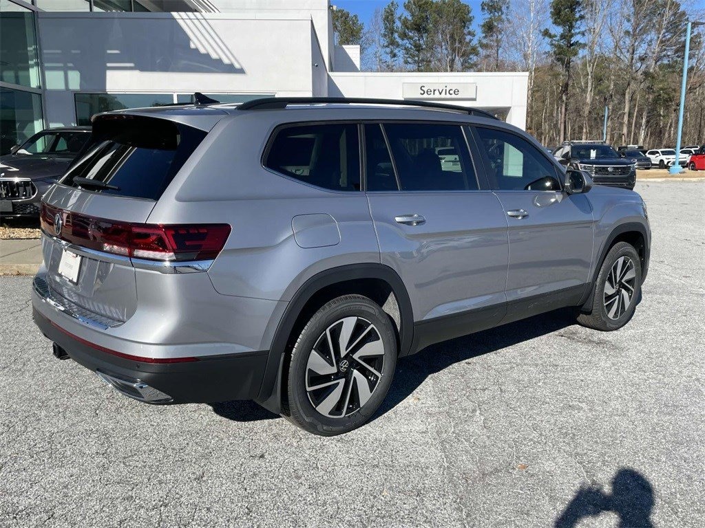 New 2026 Volkswagen Atlas 2.0T SE w/Technology 2.0T SE w/Technology FWD