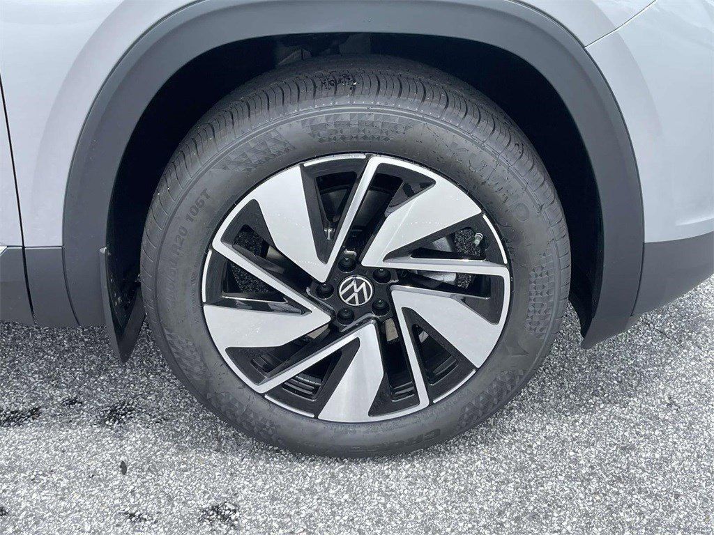 2025 Volkswagen Atlas SEL - Photo 12