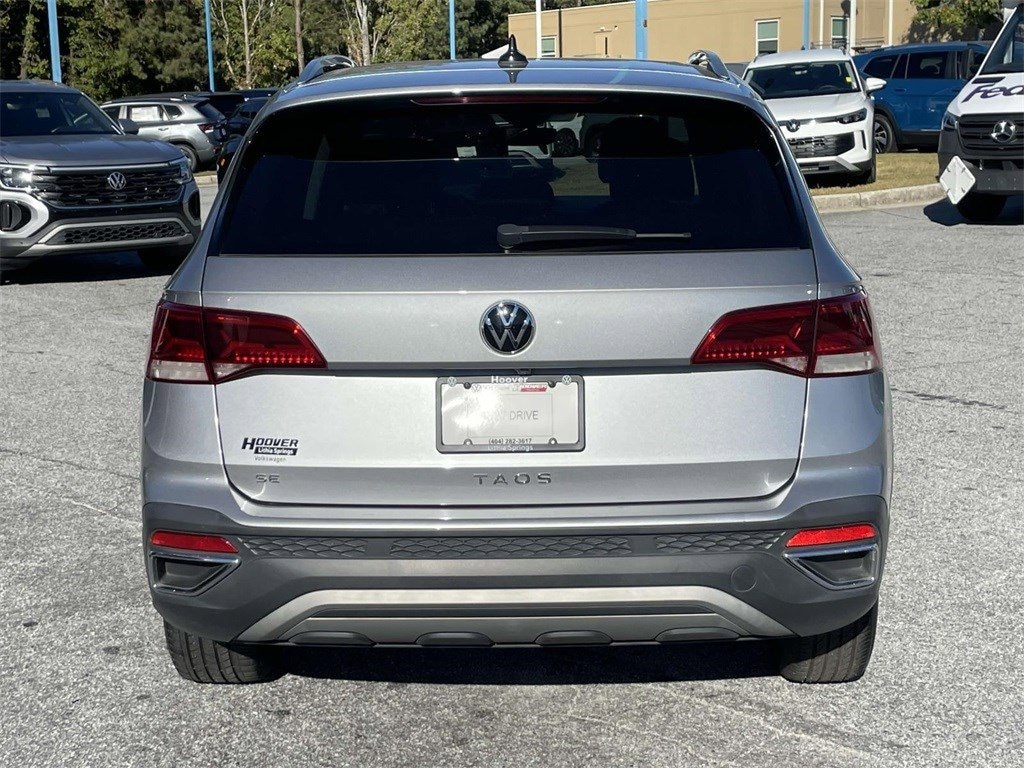 Used 2023 Volkswagen Taos SE SE FWD
