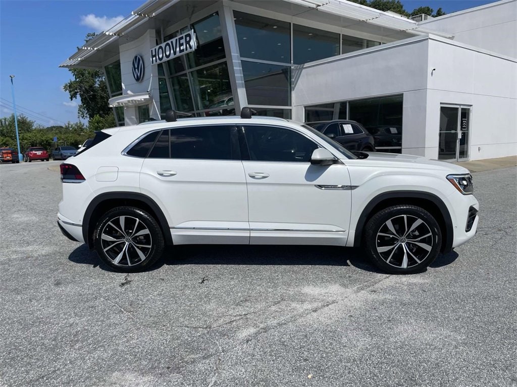 Certified 2024 Volkswagen Atlas Cross Sport 2.0T SEL Premium R-Line 2.0T SEL Premium R-Line 4MOTION