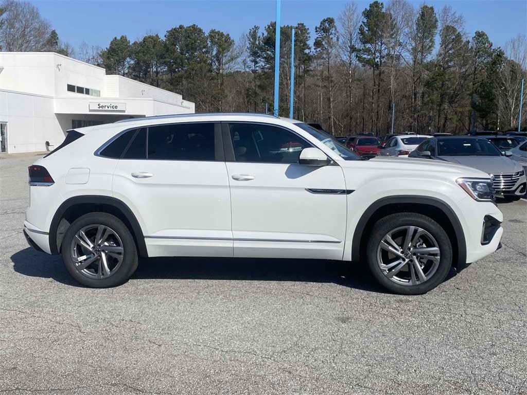 New 2024 Volkswagen Atlas Cross Sport 2.0T SEL R-Line 2.0T SEL R-Line 4MOTION