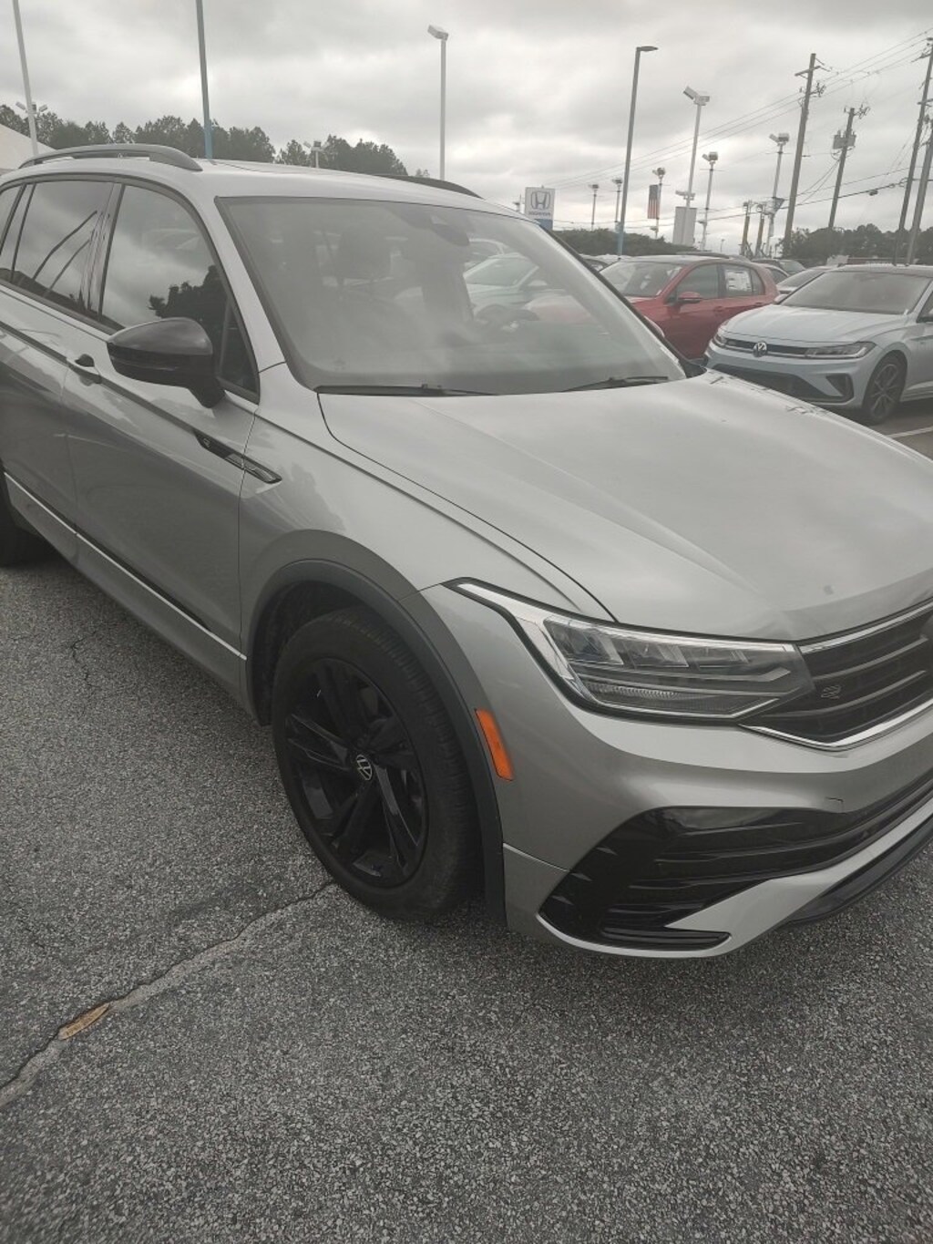 Used 2023 Volkswagen Tiguan SE R-Line Black 2.0T SE R-Line Black FWD
