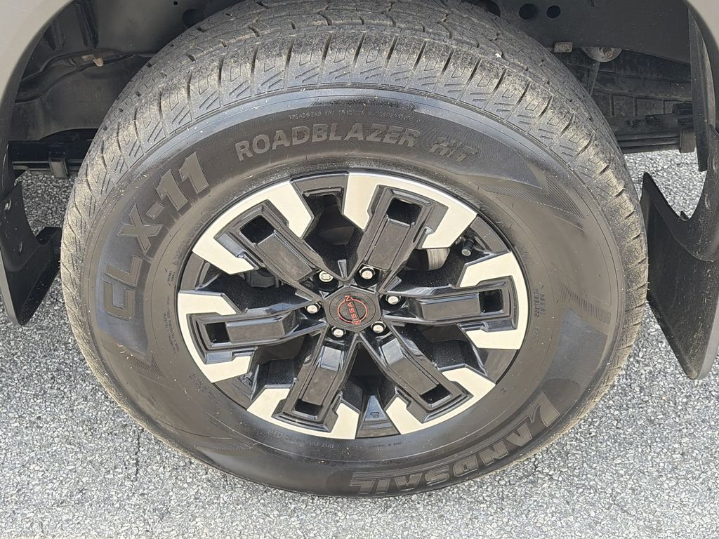 2024 Nissan Frontier PRO-4X - Photo 35