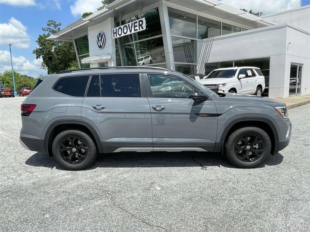 New 2025 Volkswagen Atlas 2.0T Peak Edition 2.0T Peak Edition 4MOTION