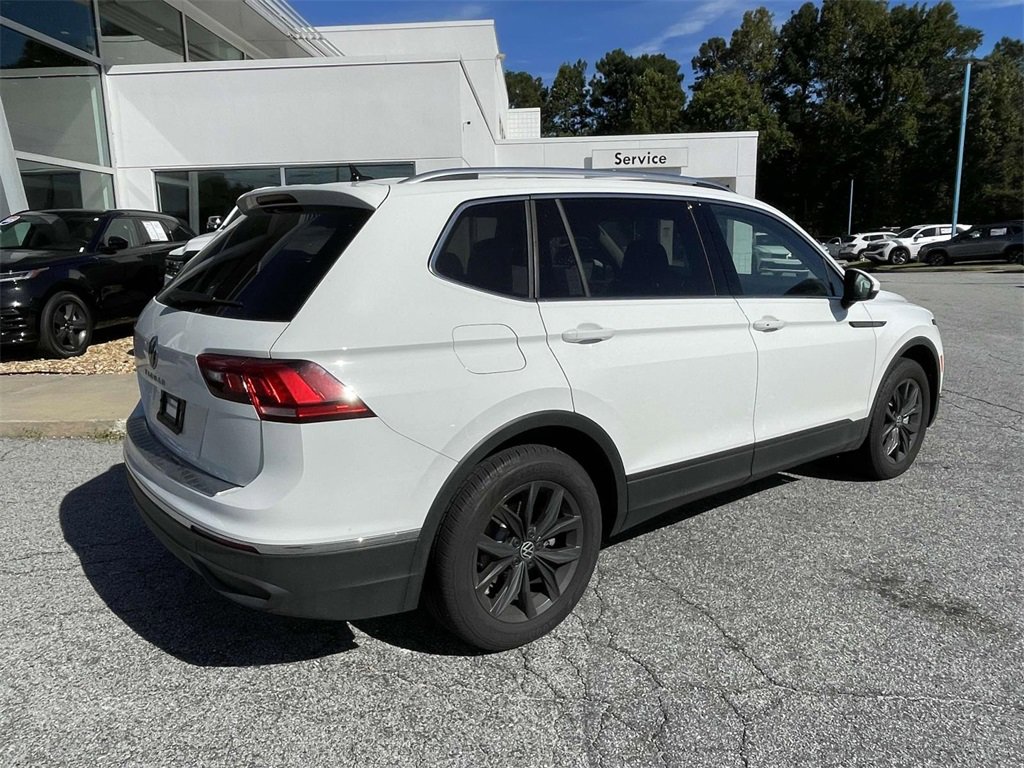 2024 Volkswagen Tiguan SE Wolfsburg Edition photo 3