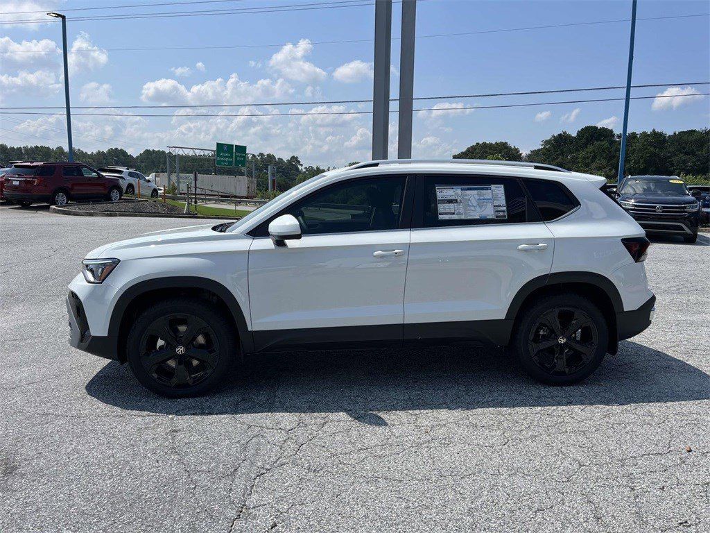 2025 Volkswagen Taos SEL - Photo 8
