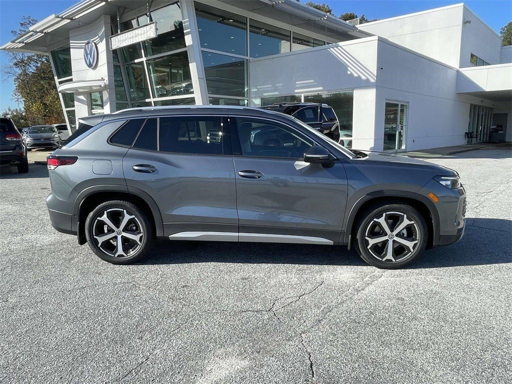 New 2026 Volkswagen Tiguan SE 2.0T SE FWD