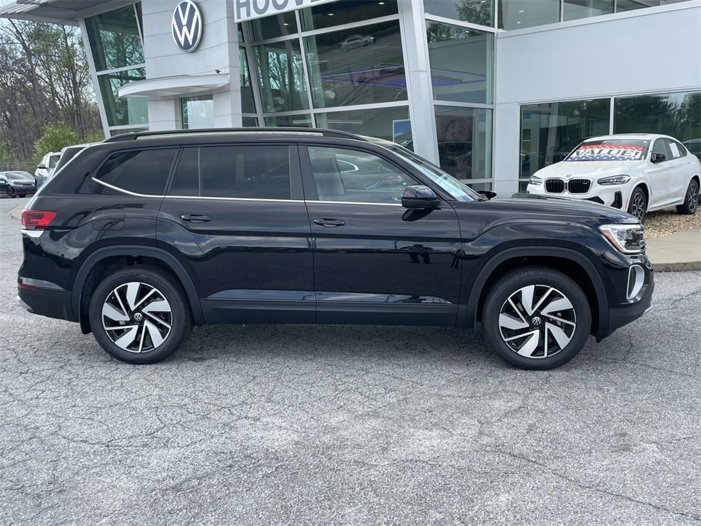 New 2025 Volkswagen Atlas 2.0T SE w/Technology 2.0T SE w/Technology FWD