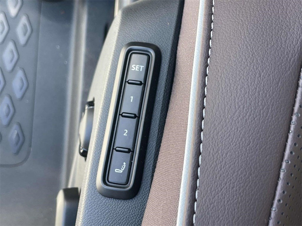 2025 Volkswagen ID. Buzz PRO S - Photo 18