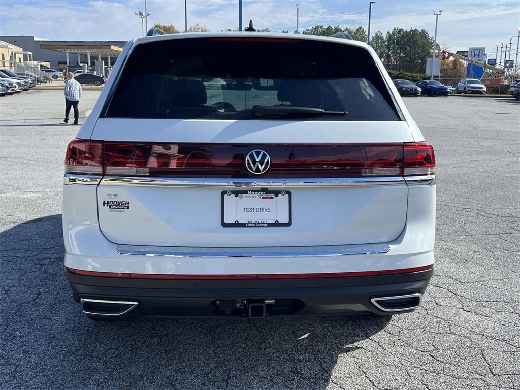 New 2026 Volkswagen Atlas 2.0T SE w/Technology 2.0T SE w/Technology FWD