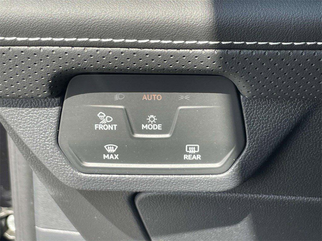 2025 Volkswagen Atlas SEL Premium R-Line - Photo 23