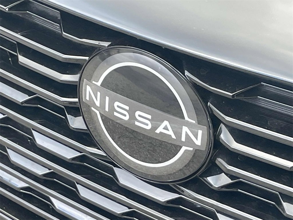 2025 Nissan Sentra SV photo 4