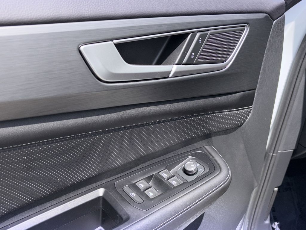 2024 Volkswagen Atlas Cross Sport SE - Photo 26