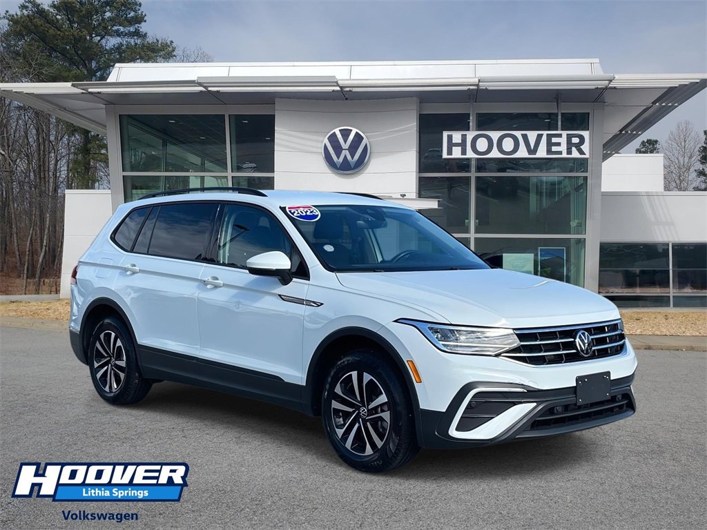 2023 Volkswagen Tiguan S's photo