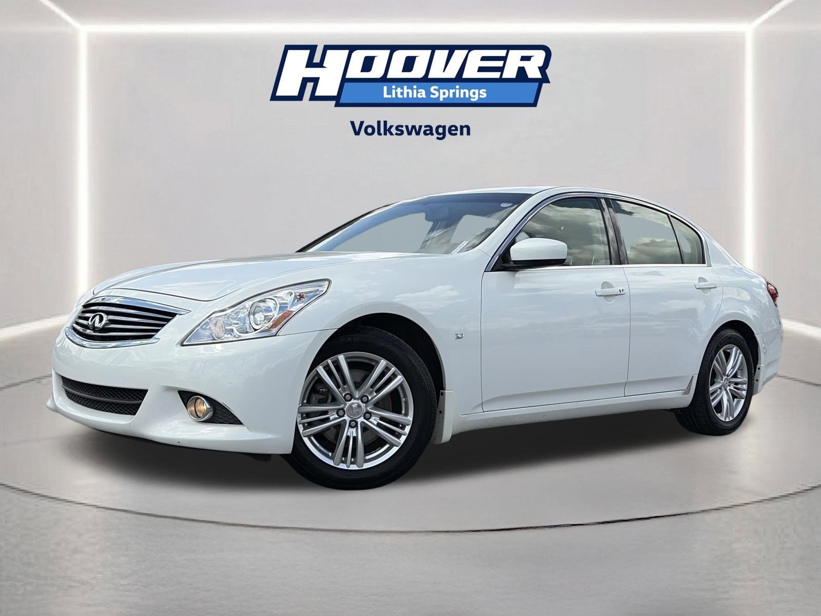 2015 INFINITI Q40 3.7's photo