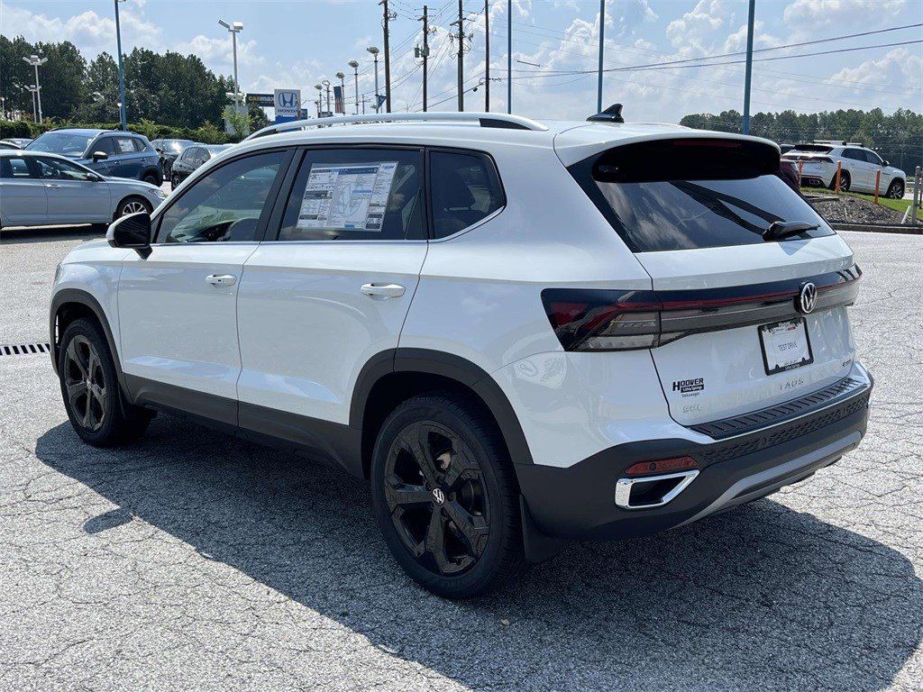 2025 Volkswagen Taos SEL - Photo 7