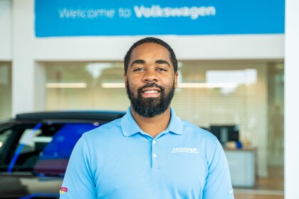 Staff member Sir Hill Jr from ID_f9ae8d301979