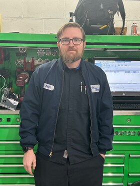 Staff member Keith Johnson from ID_3ab2b3dcc002