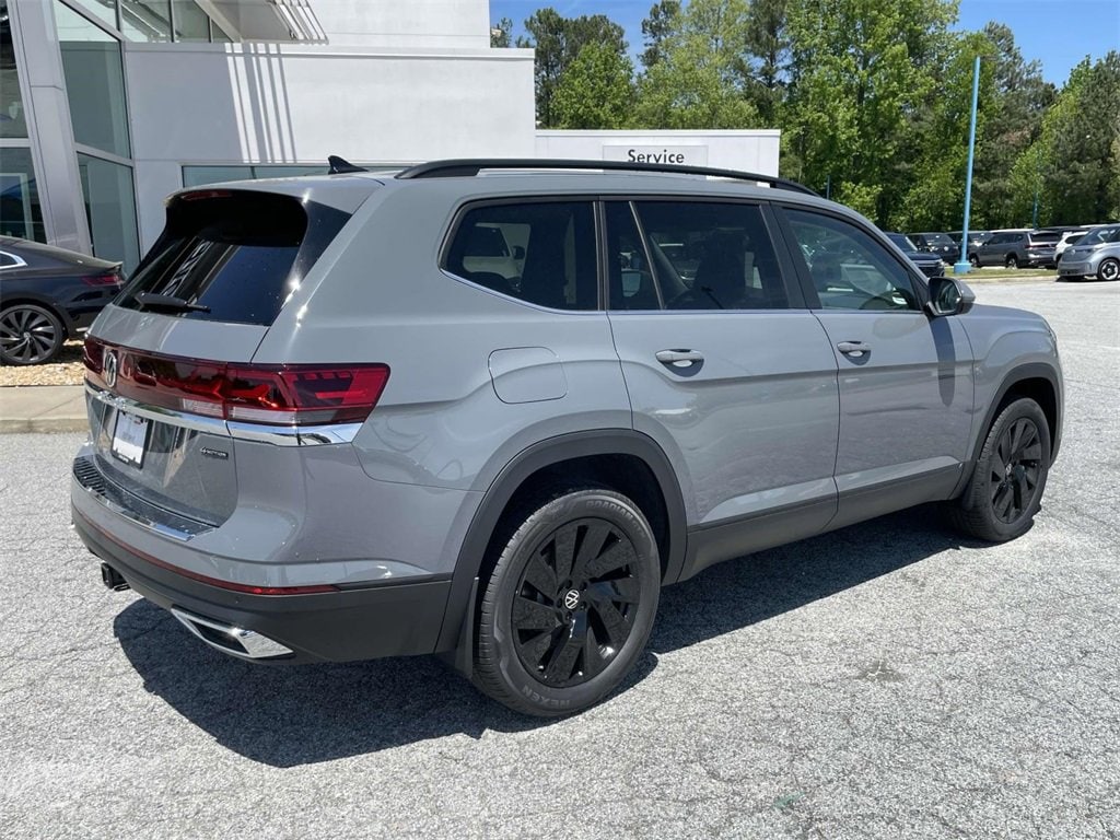 New 2025 Volkswagen Atlas 2.0T SE w/Technology 2.0T SE w/Technology 4MOTION