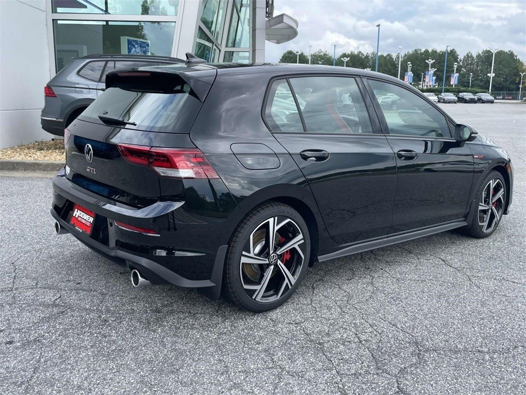 New 2024 Volkswagen Golf GTI SE 2.0T SE DSG