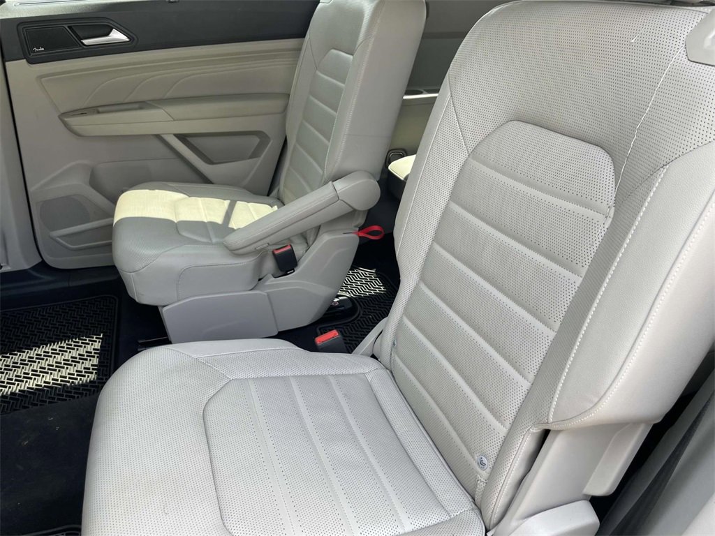 2021 Volkswagen Atlas V6 SEL Premium photo 2