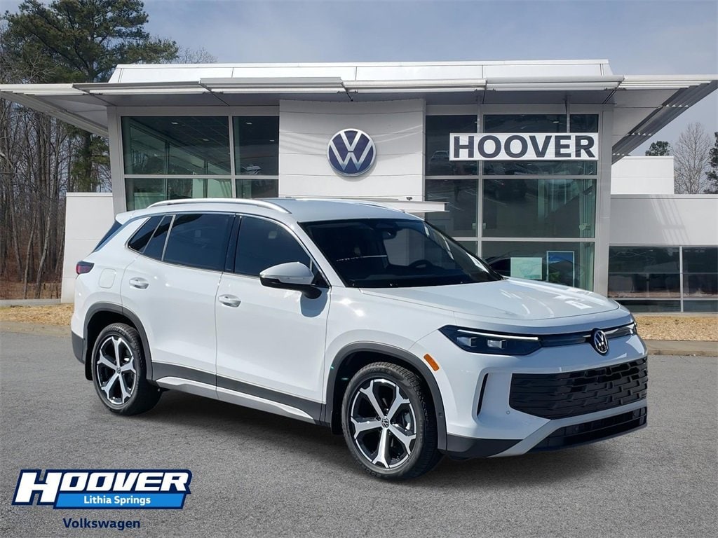 2026 Volkswagen Tiguan SE's photo