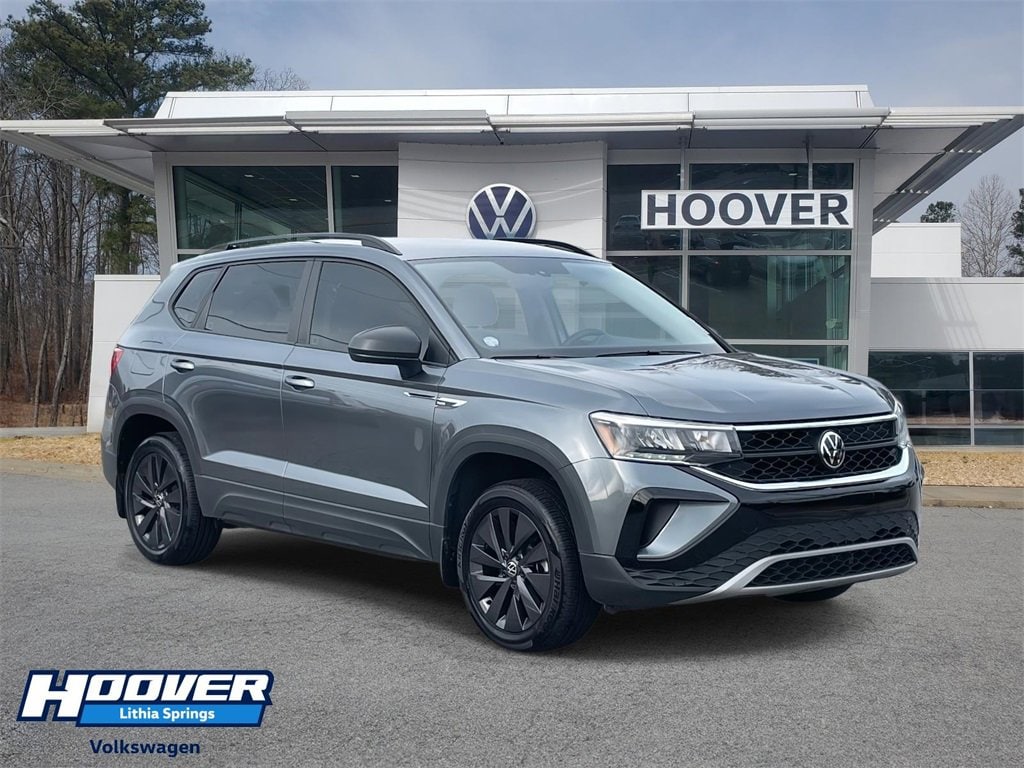2023 Volkswagen Taos S's photo