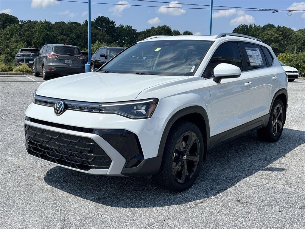 2025 Volkswagen Taos SEL - Photo 9