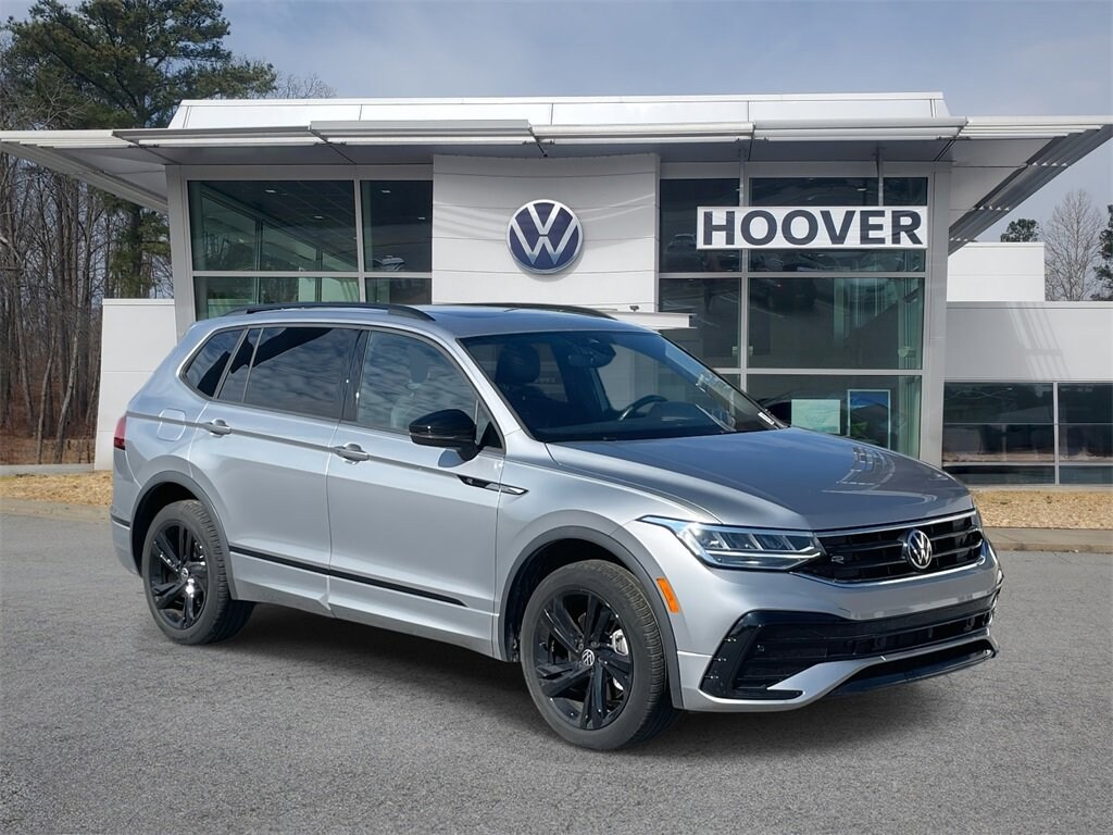 Used 2023 Volkswagen Tiguan SE R-Line Black 2.0T SE R-Line Black FWD