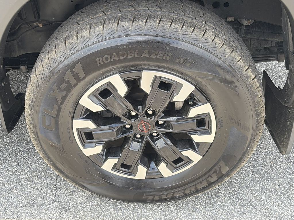 2024 Nissan Frontier PRO-4X - Photo 35