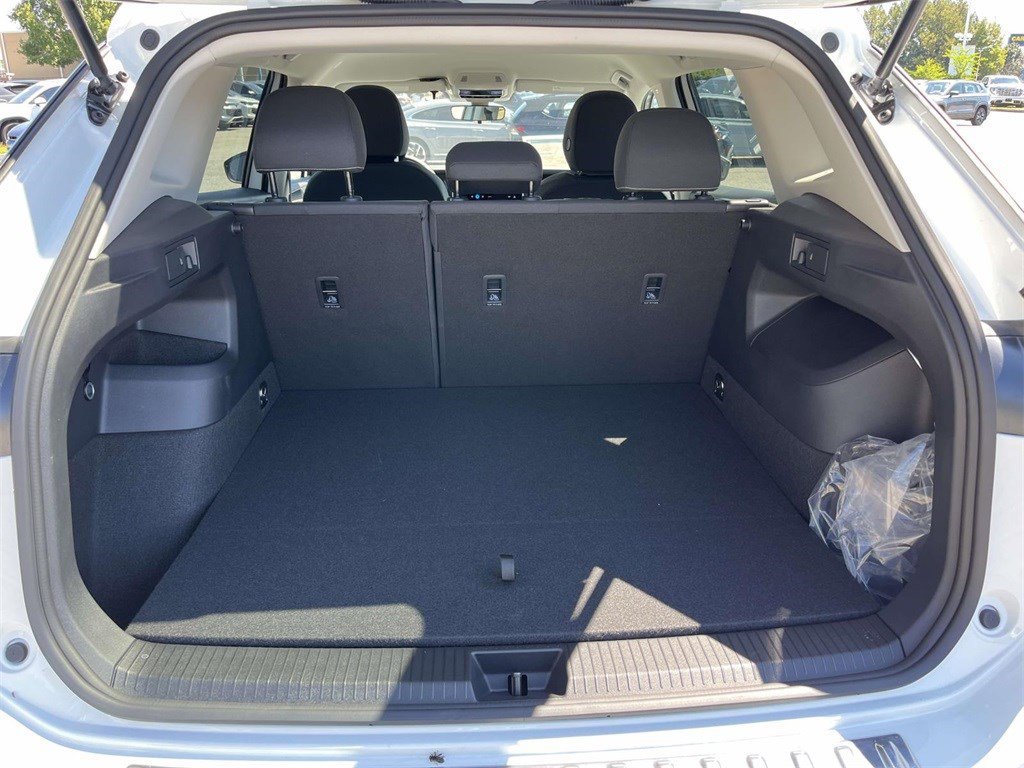 2025 Volkswagen Tiguan S - Photo 13