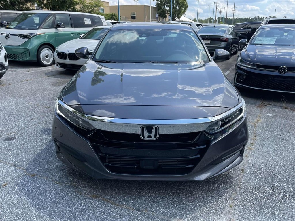 2019 Honda Accord LX 1.5T photo 2