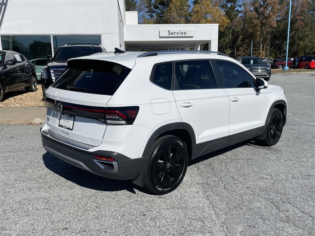 Certified 2025 Volkswagen Taos SE SE FWD