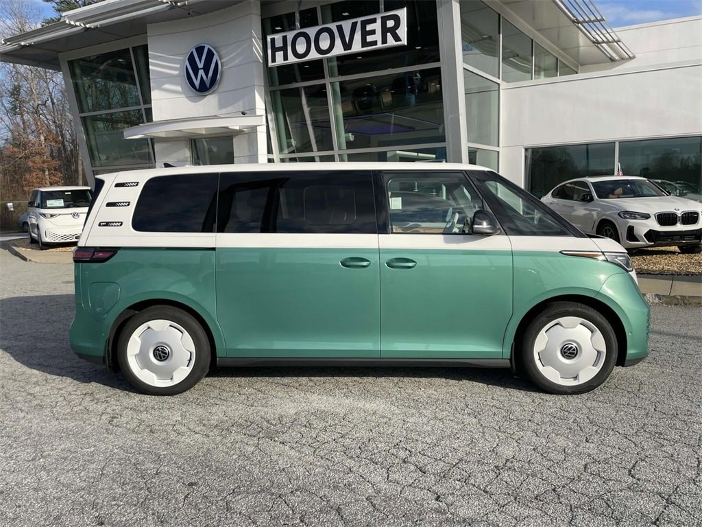 New 2025 Volkswagen ID. Buzz 1st Edition 1st Edition RWD w/Two-Tone