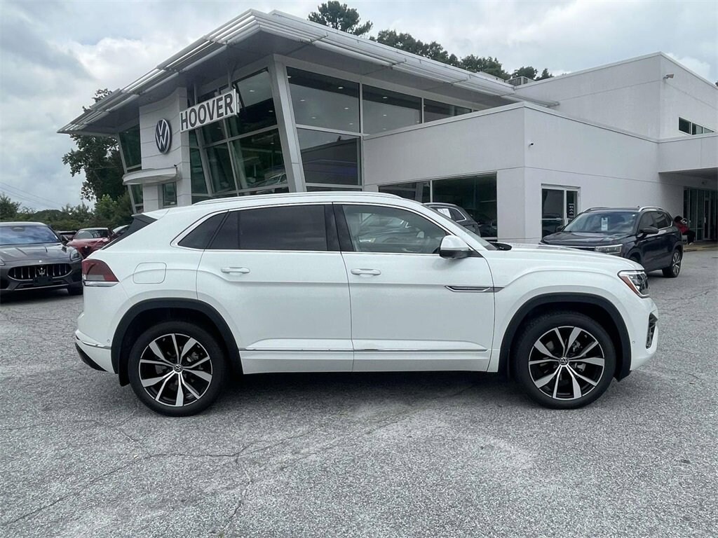 New 2025 Volkswagen Atlas Cross Sport 2.0T SEL Premium R-Line 2.0T SEL Premium R-Line 4MOTION