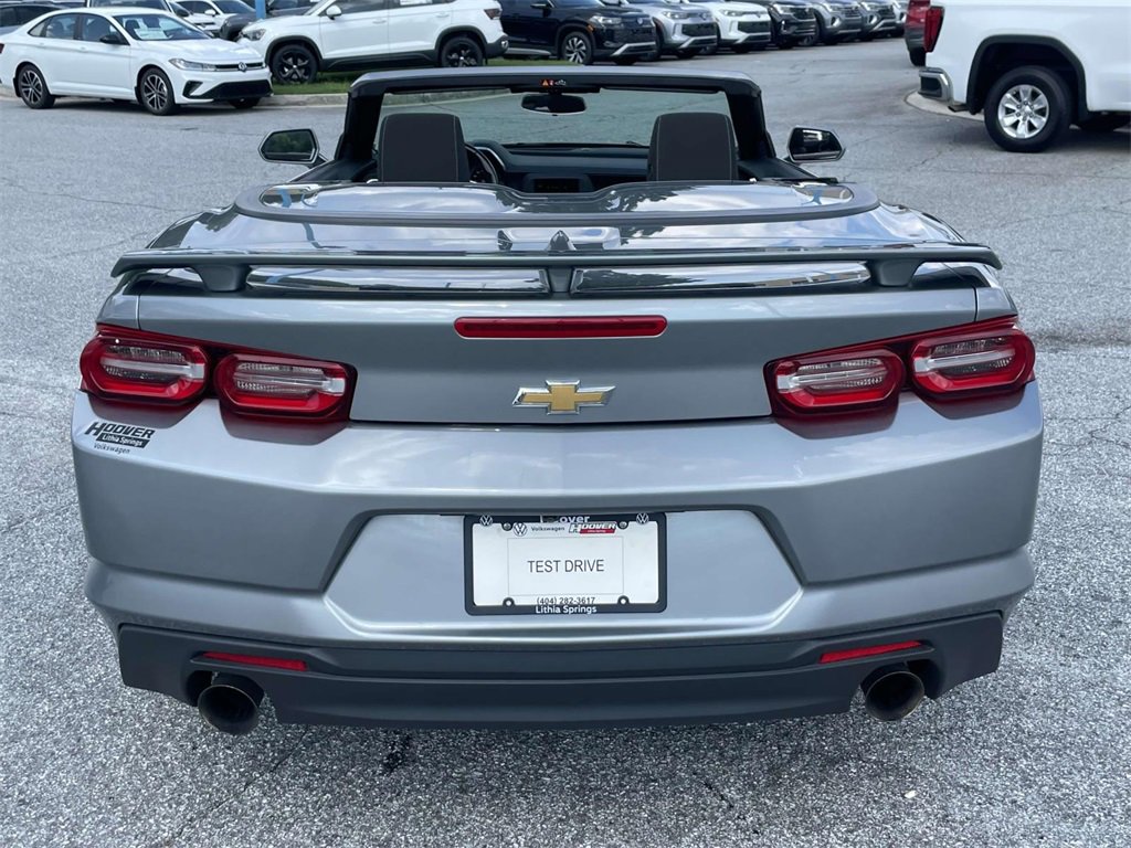 2023 Chevrolet Camaro 1LT photo 4
