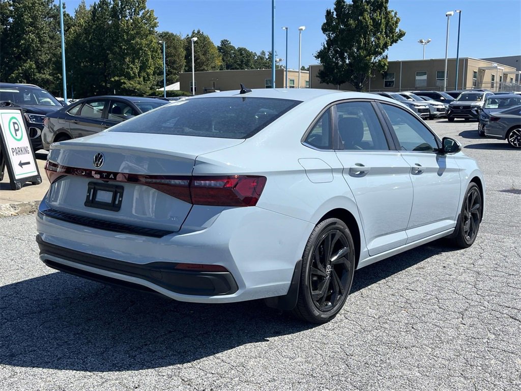 2025 Volkswagen Jetta SE photo 2