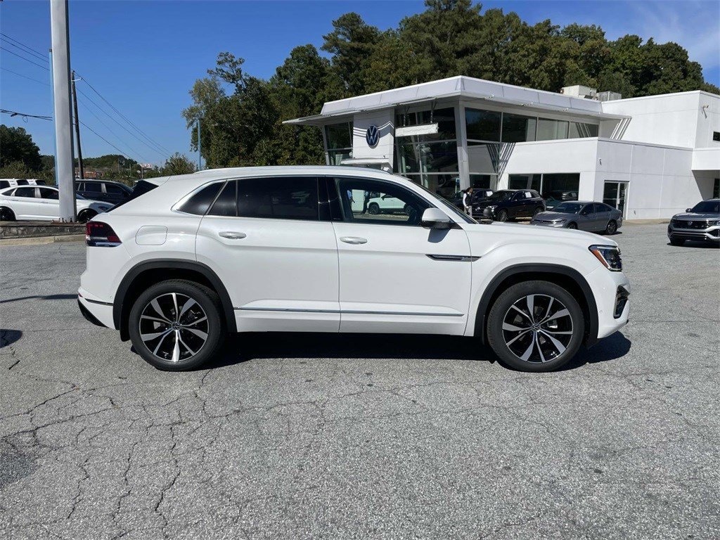 New 2026 Volkswagen Atlas Cross Sport 2.0T SEL Premium R-Line 2.0T SEL Premium R-Line 4MOTION