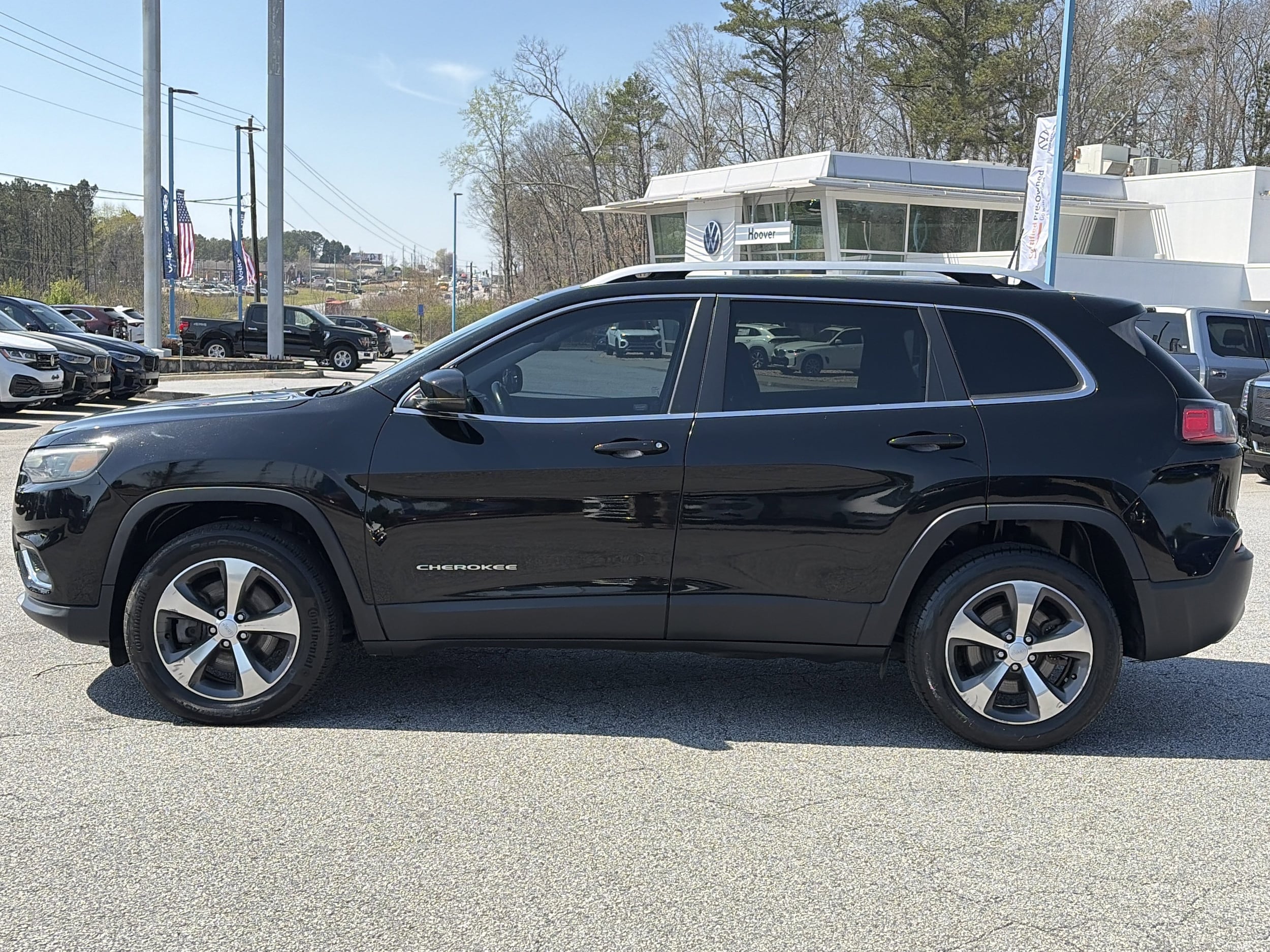 Used 2019 Jeep Cherokee Limited with VIN 1C4PJMDX4KD342959 for sale in Lithia Springs, GA