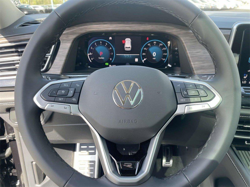 2025 Volkswagen Atlas SEL Premium R-Line - Photo 24