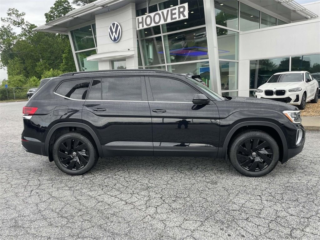New 2025 Volkswagen Atlas 2.0T SE w/Technology 2.0T SE w/Technology FWD