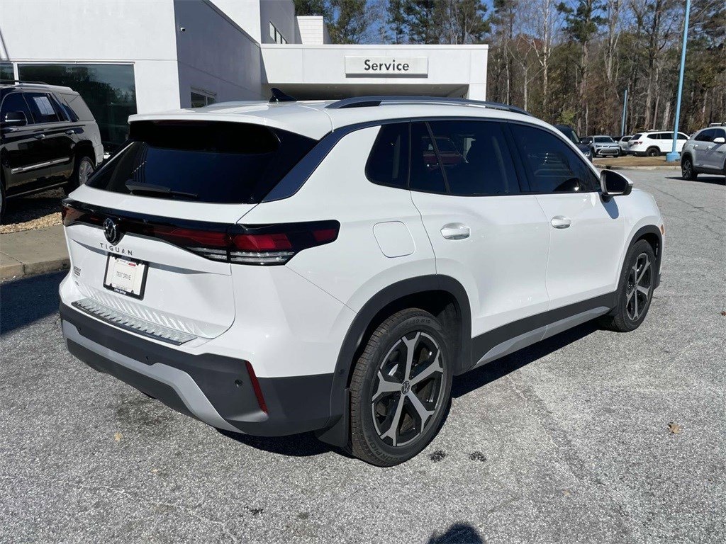 New 2026 Volkswagen Tiguan SE 2.0T SE FWD